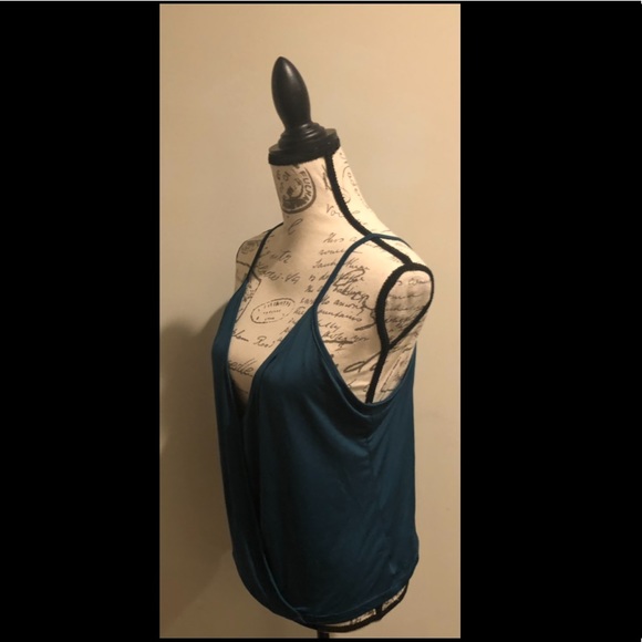 Forest green silky v neck top - Picture 2 of 8